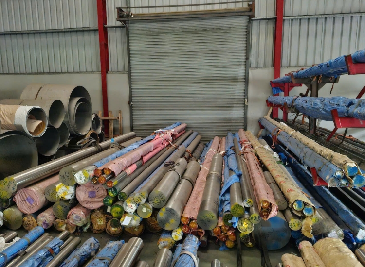 LÁP TRÒN ĐẶC 316- PHI 210|STAINLESS STEEL 316 ROUND BAR , Diameter 210mm