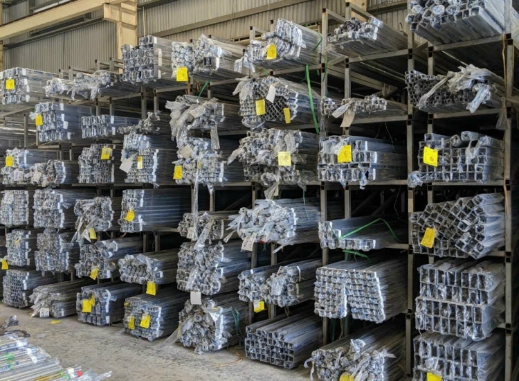 HỘP VUÔNG INOX 304 120 x 120 x3.0MM