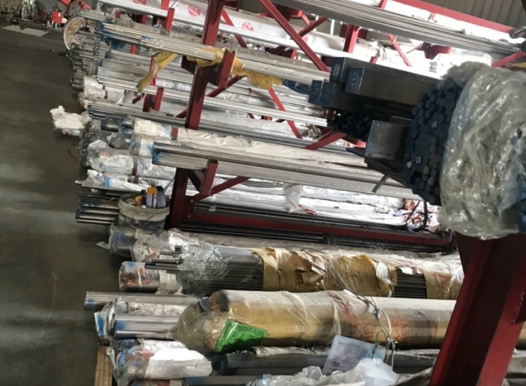 CÂY ĐẶC(LÁP )INOX 310.