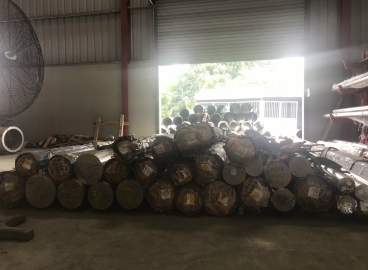 LÁP TRÒN ĐẶC 304- PHI 220|STAINLESS STEEL 304 ROUND BAR , Diameter 220mm