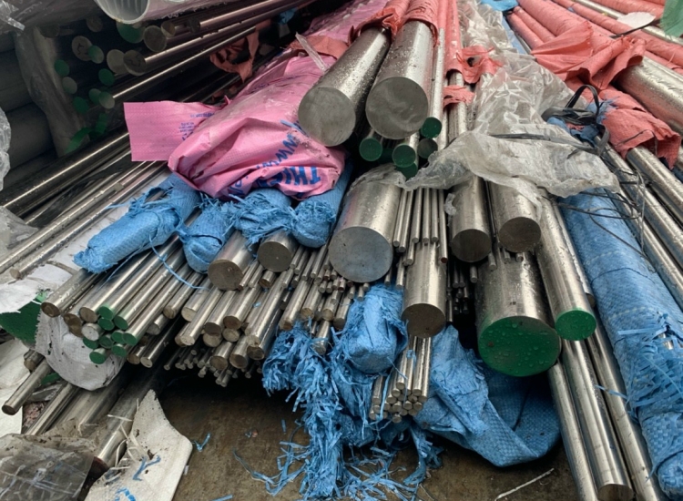 LÁP TRÒN ĐẶC 304- PHI 35|STAINLESS STEEL 304 ROUND BAR , Diameter 35mm