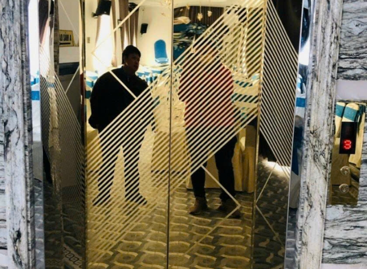 TẤM INOX HOA VĂN KẺ CHÉO