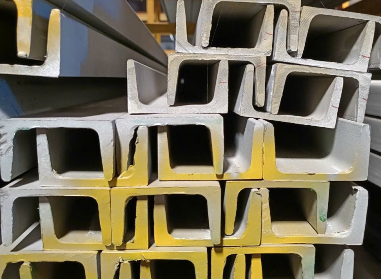 U ĐÚC INOX 304-100 x 48 x 5.5 x 6M