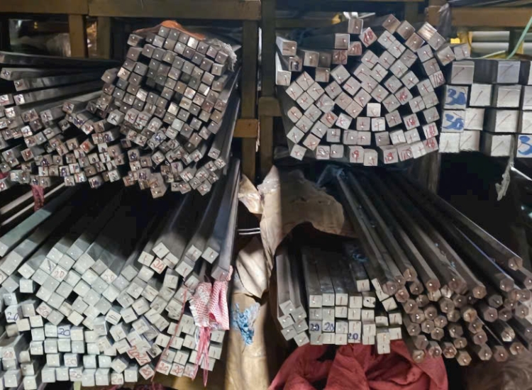 THANH LÁP VUÔNG ĐẶC INOX 304|316 - 28 x 28|Stainless Steel Square Bar 28 x 28 - 304|316